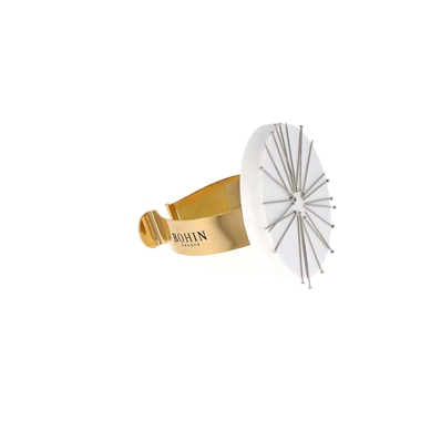 Magnetic wrist pin cushion